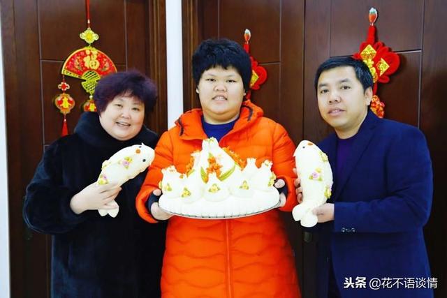 她掙80萬一分不剩給老公買豪車，9年後老公開輛奔馳來還禮