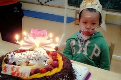 兒子生日，婆婆送十斤乾魚，女子嫌腥送鄰居，鄰居嘗後連夜搬家