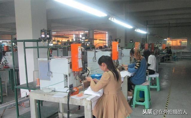 婆家拆遷婆婆給了我五十萬，母親給我打電話，我趕緊把卡還給婆婆