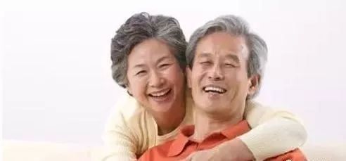 老年夫妻最缺什麼？說得太好了，夫妻都該看看