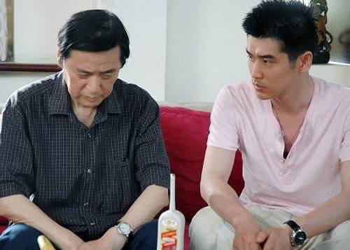 婆家有兩塊地，兩兄弟每人都有一塊，公公說要分房，老公怒罵公婆