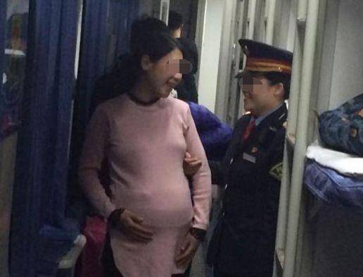 孕婦在火車上不斷借別人手機沒人借，我借給她，隔天收到簡訊我才知自己救了一條人命！
