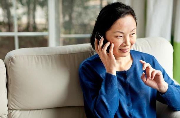 小姑子兩口子來蹭餃子，俺給娃藏一碗，接娃回家打開櫥櫃，蒙住