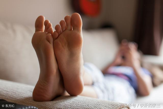 我給女兒出首付給他們買房，女兒女婿非要跟我住，你啃老你有理？