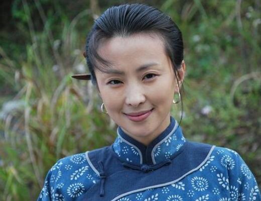 為供小叔子上大學，殘疾的她吃盡苦頭，小叔子畢業後以驚人的方式報恩