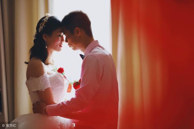 這錢你要敢給你弟，咱就立馬離婚，你看著辦吧！