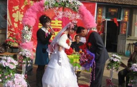 婆婆讓我把房子借給小叔子卻被霸占，我兩句話婆婆兩個兒子全離婚