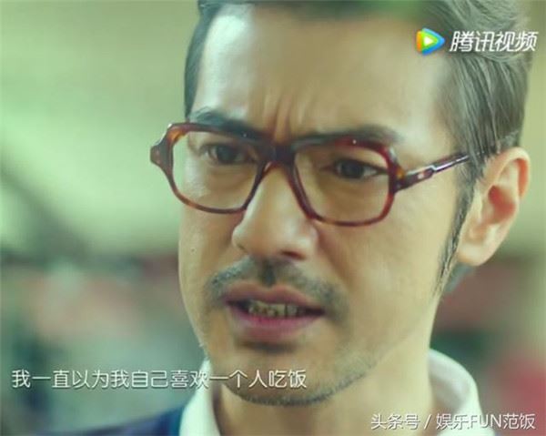 小S甘願為他踹開女兒假裝單身，他更是無數人的夢中情人，現在卻「滿嘴煙牙」大變樣！