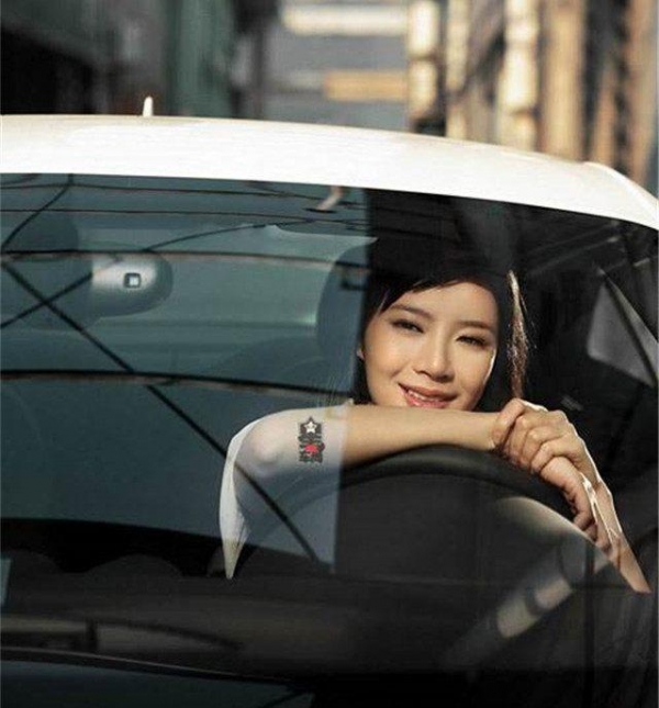 23歲因孫儷成名，卻在坐月子慘遭家暴！年僅27離世，家中豪車保時捷成廢鐵！去世前一個月才知老公多渣！