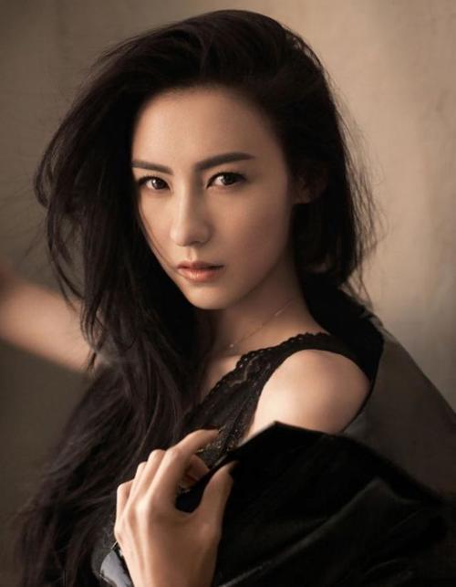 王菲謝霆鋒相戀多年，為何不願結婚生子？閨蜜劉嘉玲道出了真相