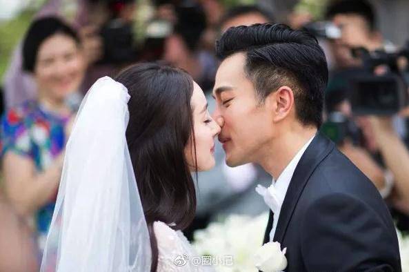 楊冪離婚只是前戲？驚傳明年將公布「與謝霆鋒新戀情」！網友怒：這小說寫的不錯！