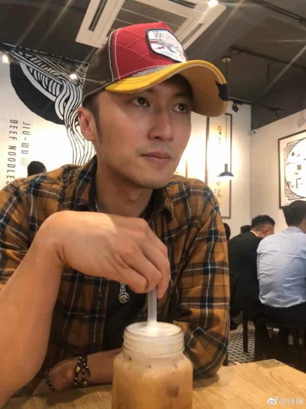 楊冪離婚只是前戲？驚傳明年將公布「與謝霆鋒新戀情」！網友怒：這小說寫的不錯！