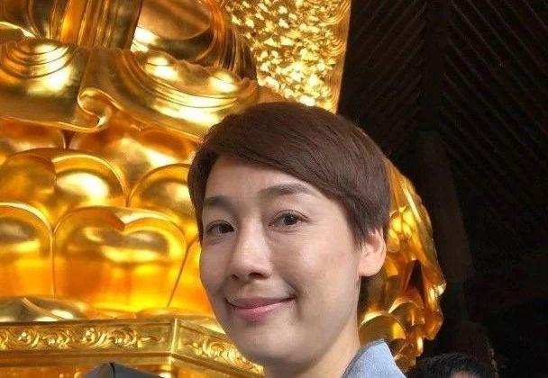 齋戒三日期滿出關！ 47歲女星聖誕節入寺廟：很難忘的體驗 