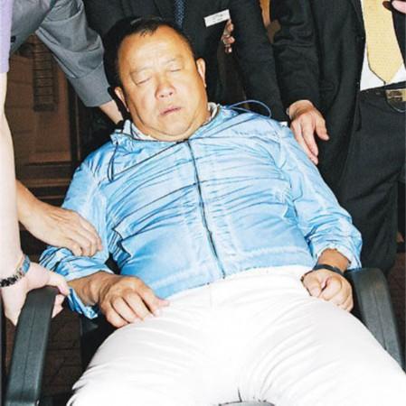 曾志偉日本出車禍，對方疑似李志恆，頸椎受傷直升機送往醫院？