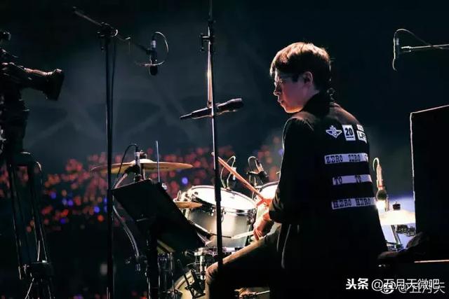 佼哥直言怪獸寫的比阿信好，五月天×黃子佼《Live&amp;life》首唱