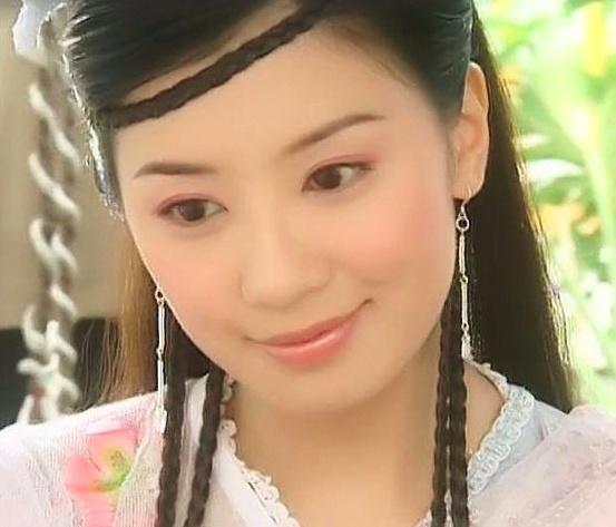 林心如、賈靜雯同框，42歲和44歲的差別，網友：紫薇輸給了趙敏！