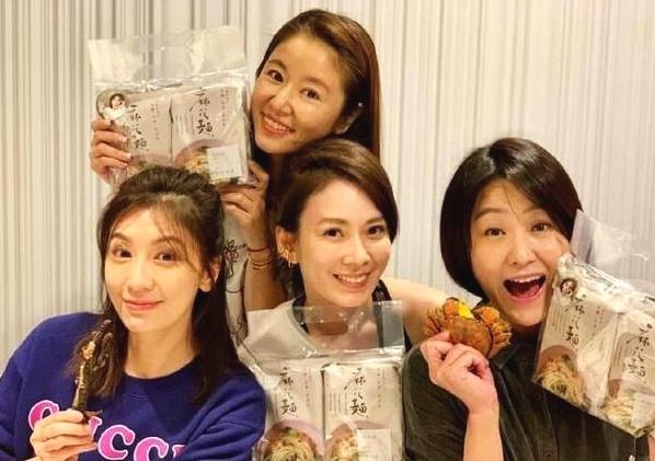 林心如、賈靜雯同框，42歲和44歲的差別，網友：紫薇輸給了趙敏！