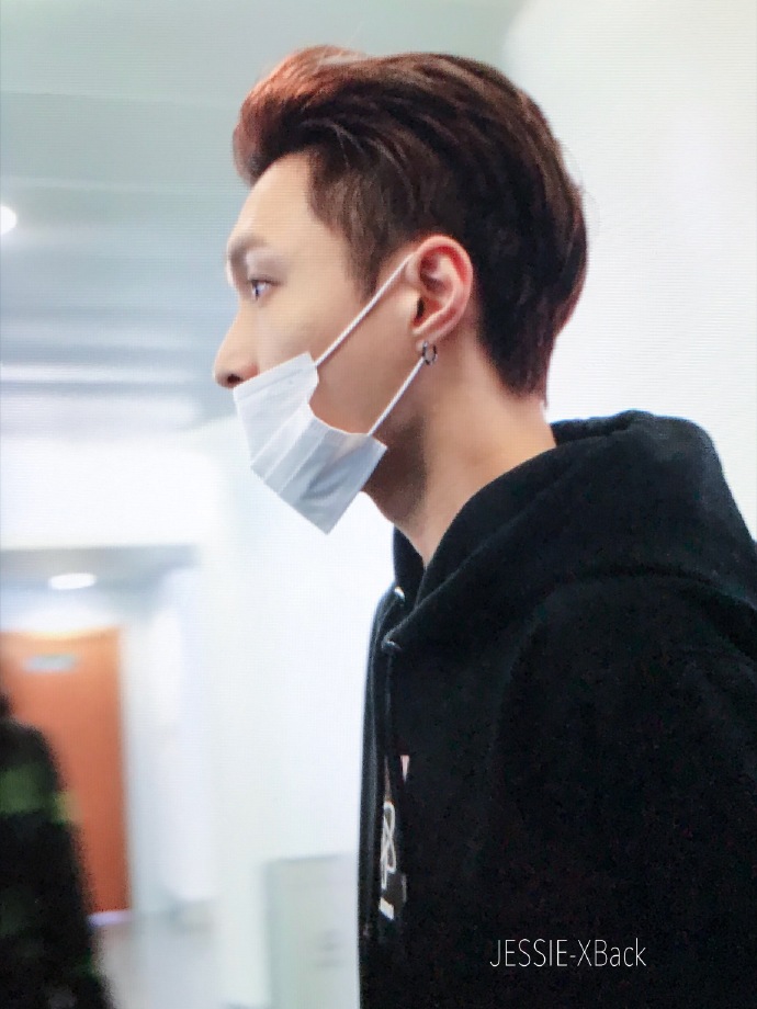 [EXO][新聞]181230 畫報官方選出年度最高九贊世勳鐘仁均上榜