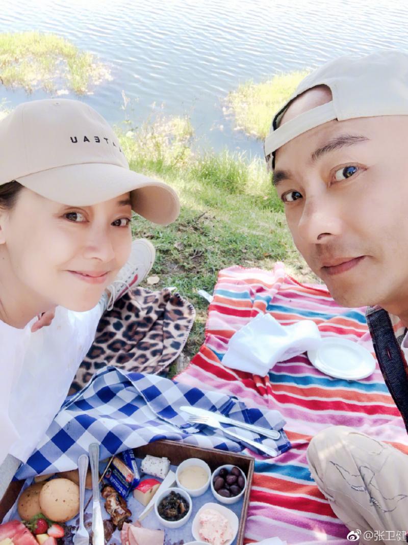 經歷妻流產、弟暴斃，53歲張衛健驚爆從此「退出演藝圈」？！他本人發文回應了！
