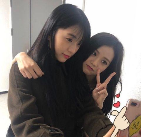 BLACKPINK智秀基因也太好了吧 哥哥姐姐都超美