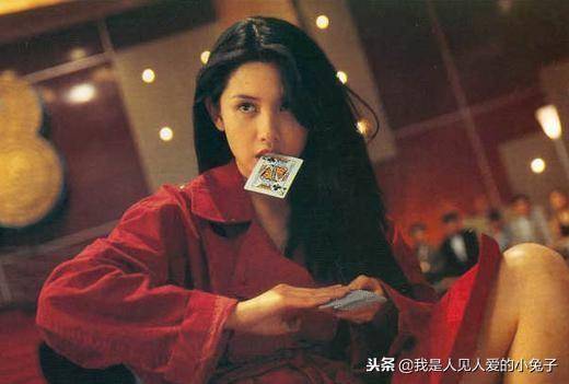 17歲女兒太漂亮仙氣十足！，邱淑貞決定送她出國，絕不讓她進娛樂圈