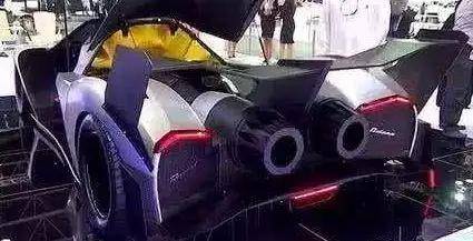 杜拜王子絕版豪車，全球就一輛，百公里加速1.4秒，據說只有一個華人能借！