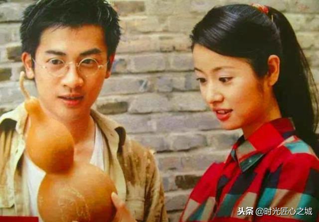 45歲蘇有朋婚期已定，妻子比林心如美多了，難怪蘇導不守40歲約定！