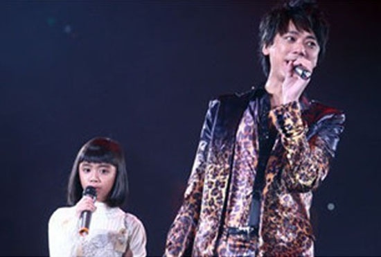 信「18歲私生女」長大美翻！最近被人起原來「孩子的媽」是她！難怪女兒那麼美！