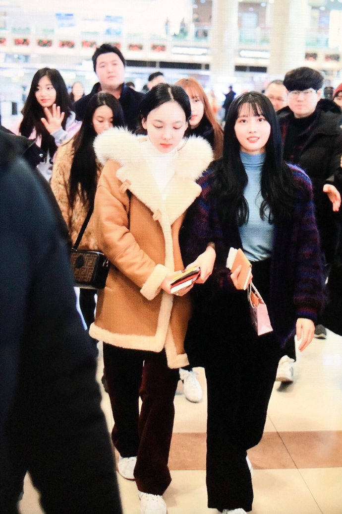 [TWICE][新聞]181229 12月偶像組合品牌評價排名出爐年末TWICE獲得四位