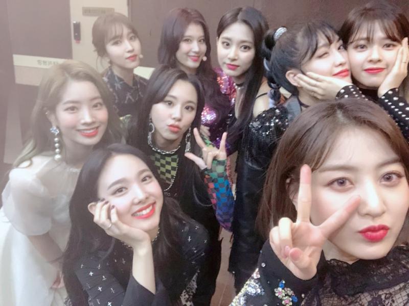 [TWICE][新聞]181229 12月偶像組合品牌評價排名出爐年末TWICE獲得四位