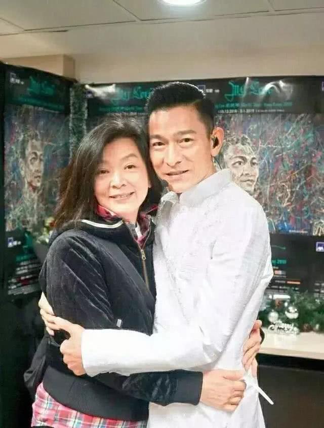 多年未見的明星都現身劉德華演唱會 女神們都有著三十年不變容顏