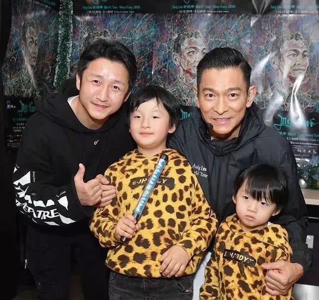 多年未見的明星都現身劉德華演唱會 女神們都有著三十年不變容顏