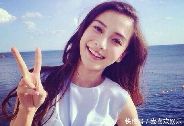 baby和陳偉霆海量舊照流出，黃曉明甩出5字，網友：鐵定離婚？