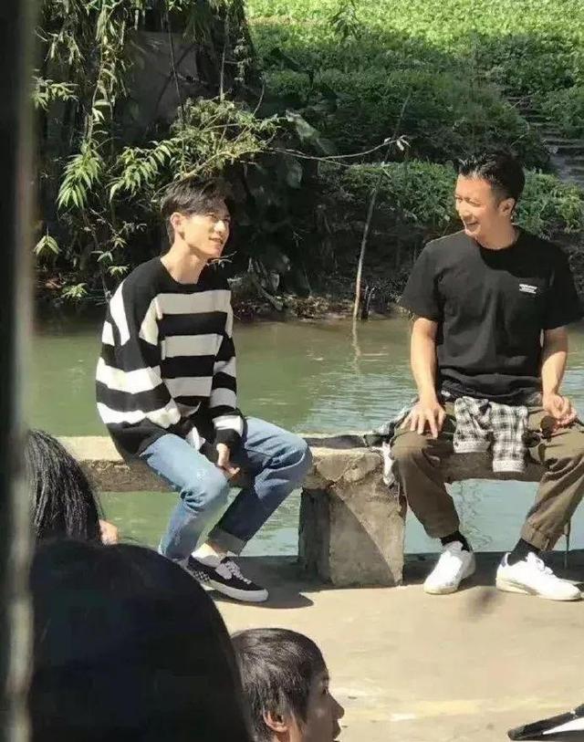 汪明荃謝賢謝霆鋒相聚鋒味順德萬家樂專場，3人親密關系意外曝光