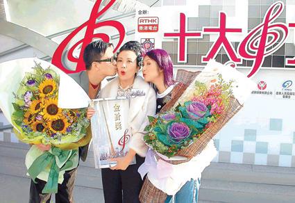 汪明荃謝賢謝霆鋒相聚鋒味順德萬家樂專場，3人親密關系意外曝光