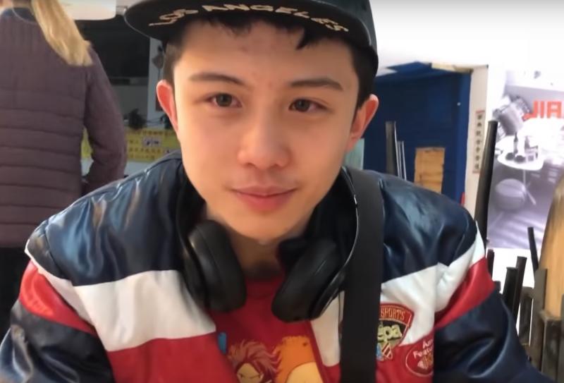 孫安佐又有新影片！吃麵線、秀單槓舞...網友讚爆：成功轉型當網紅！