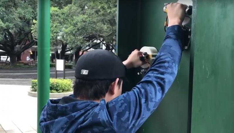 孫安佐又有新影片！吃麵線、秀單槓舞...網友讚爆：成功轉型當網紅！