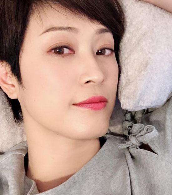 曾是力捧花旦，51歲前港姐至今依舊單身：是我選擇了單身 