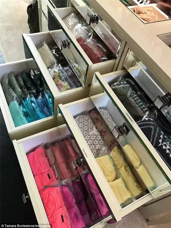 1歲身價就高達1000億，數不清的房產，私人飛機多到可以組隊，比貝克漢的女兒還會投胎！