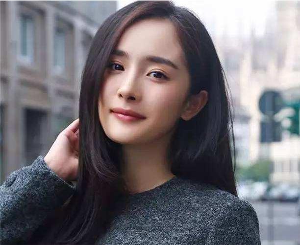 楊冪離婚被爆代價太大，女兒歸劉愷威，9億財產也與劉愷威平分!