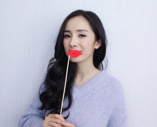 楊冪、劉愷威正式宣布離婚！楊冪婆婆公開評價兒媳婦「私下真實樣貌」　網友：聽後心酸