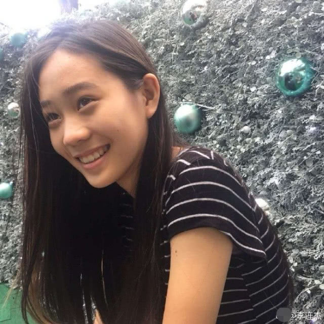 【李連杰女兒長大了!】首次公開成年女兒的合照，她們繼承了利智的好身材！網友：好有氣質啊~
