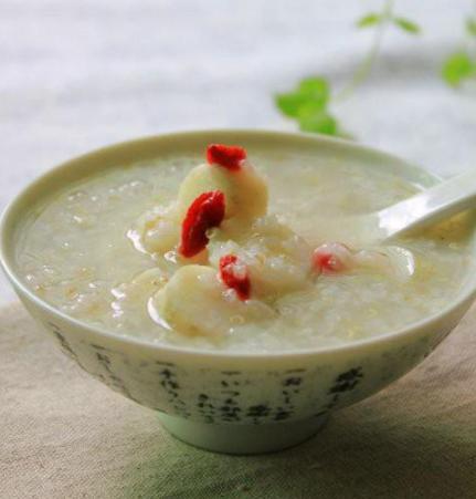 冬天一定要做這15道粥熬給家人喝，補血養顏，暖胃極了