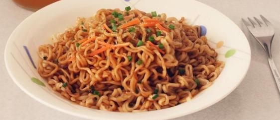 撈麵的15種做法，好吃又過癮，一冬天都吃不夠！