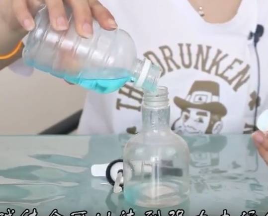 白醋加上洗衣液，用途真是太厲害了