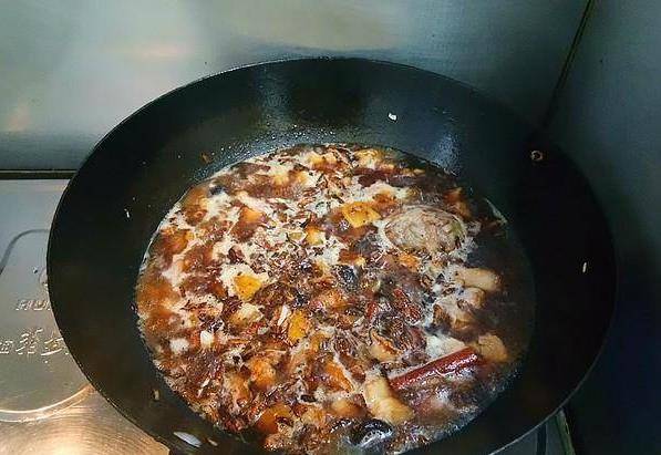 滷肉飯做法，簡單好做又下飯，香味撲鼻而來