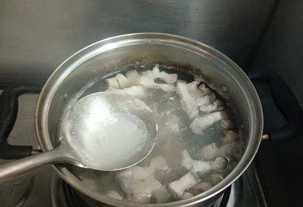 滷肉飯做法，簡單好做又下飯，香味撲鼻而來