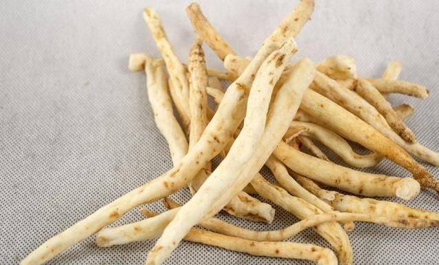 肝不好，【解毒功能】下降 ！臉上會有4個「變化」 ,1個沒有，恭喜你，肝很健康