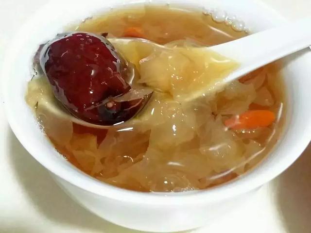 頭暈耳鳴可能是氣血不足！可通過食療這樣補血！