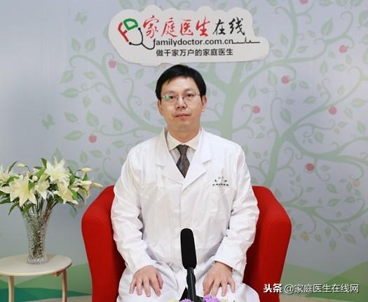男人尿出的尿液很黃？醫生吐露：或是這些小問題